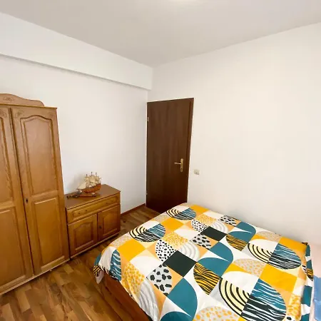 Apartment Cozy 2 Bedroom Private Parking
